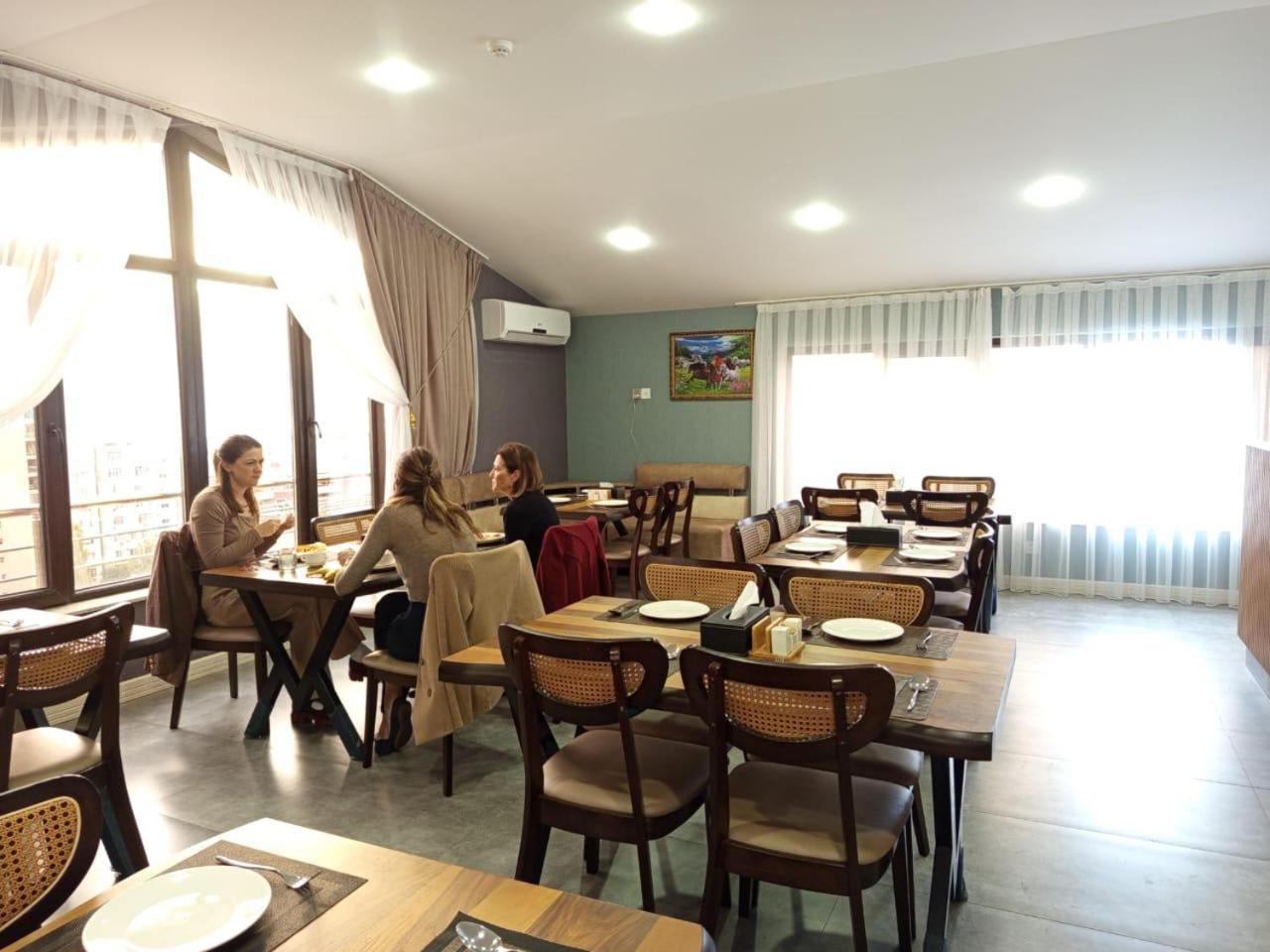 Royal Meridien Hotel Baku Exteriör bild