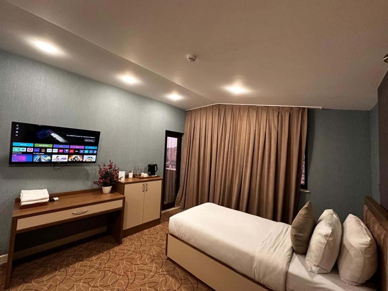 Royal Meridien Hotel Baku Exteriör bild